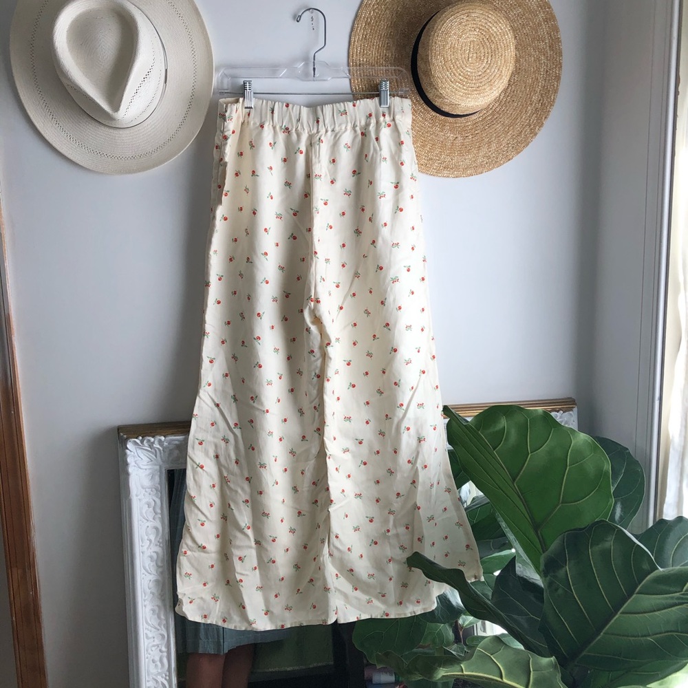 Anthropologie wide leg high rise cherry pants - Picture 2 of 6